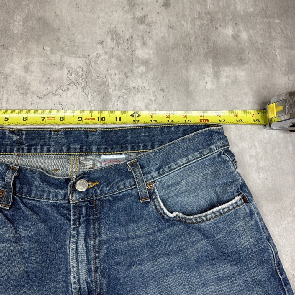 Lucky Brand Jeans Dungarees Straight Bootcut Men's Size 34x30 Zip Fly Denim USA - Picture 4 of 11